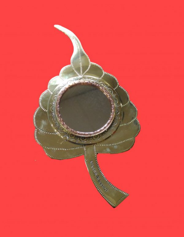 Mysterious Metal Mirror ''Aranmula Kannadi'' Peepal Leaf - 6-inch - Image 2